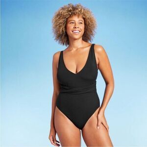 NWT Shade & Shore Women's Plunge One Piece Swimsuit Ribbed Black sz M